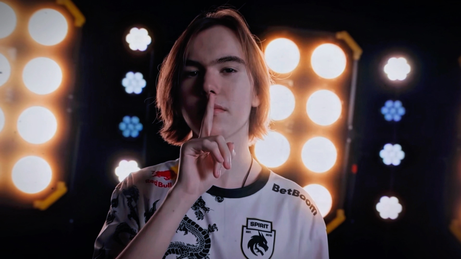 JDG横扫V5，登顶LPL