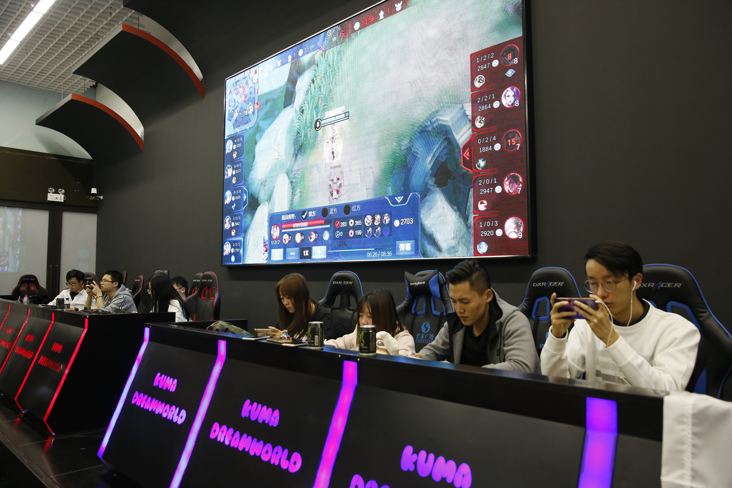 Liquid和FaZe在PGL布加勒斯特2025的首场比赛中遭遇失利